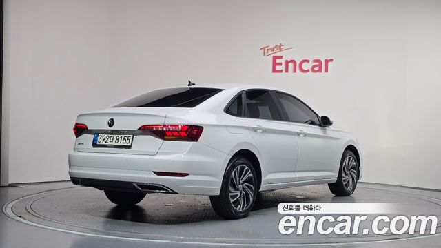 Volkswagen Jetta (VII) 1.4 TSI Premium 2021 — фото 2