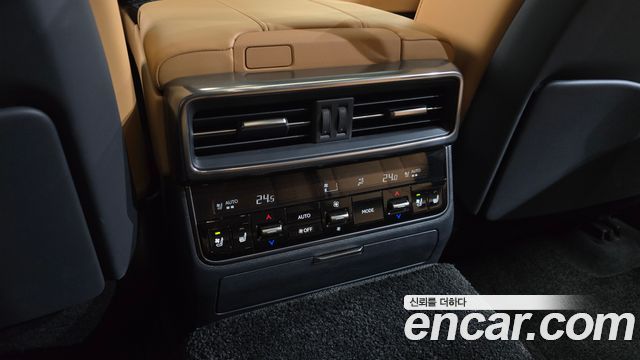 Lexus LX (IV) 700h Luxury 2025 — фото 29