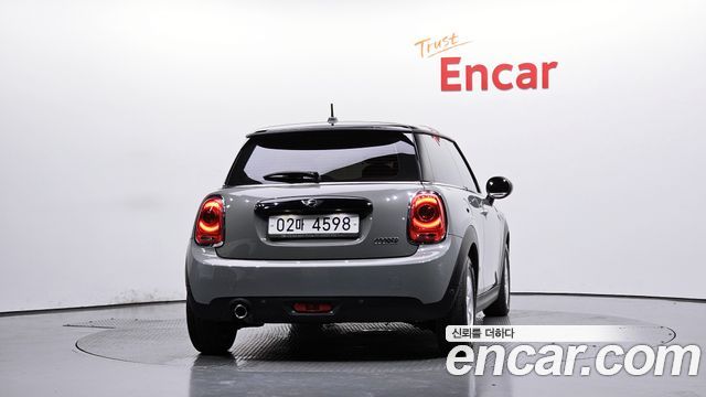 MINI Cooper Standard Third Generation 2018 — фото 4