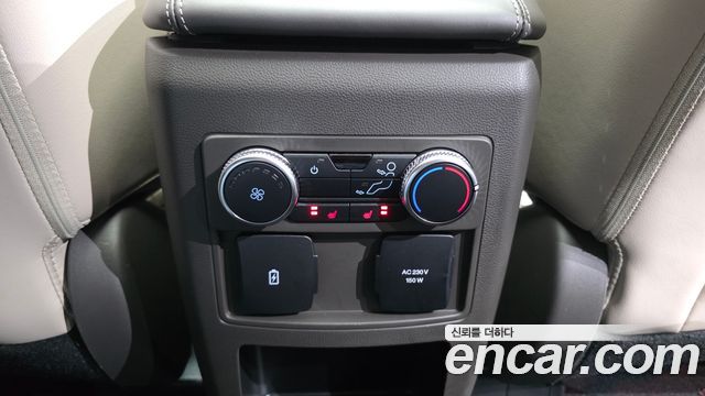 Ford Explorer (VI) 3.0 Platinum 4WD 2021 — фото 18