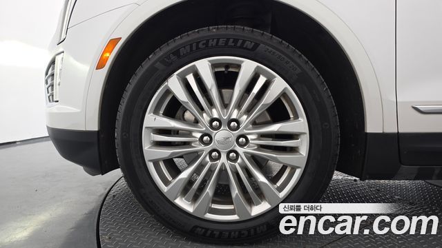 Cadillac XT5 3.6 Premium Plus AWD 2018 — фото 5