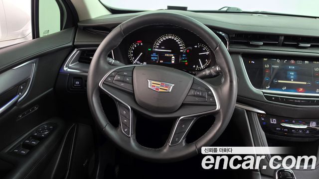 Cadillac XT5 3.6 Premium Plus AWD 2018 — фото 12