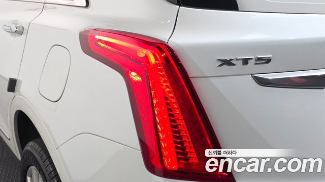 Cadillac XT5 3.6 Premium Plus AWD 2018 — фото 23