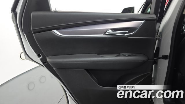 Cadillac XT5 3.6 Premium Plus AWD 2018 — фото 25