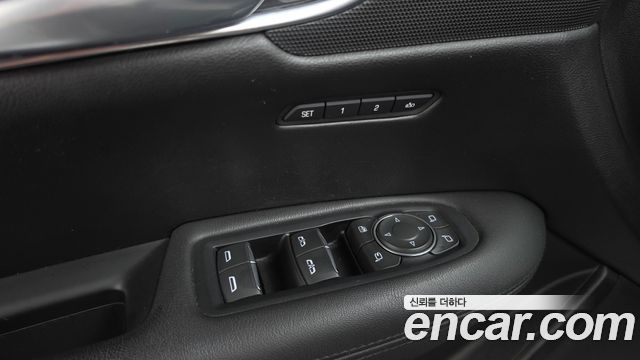 Cadillac XT5 3.6 Premium Plus AWD 2018 — фото 30