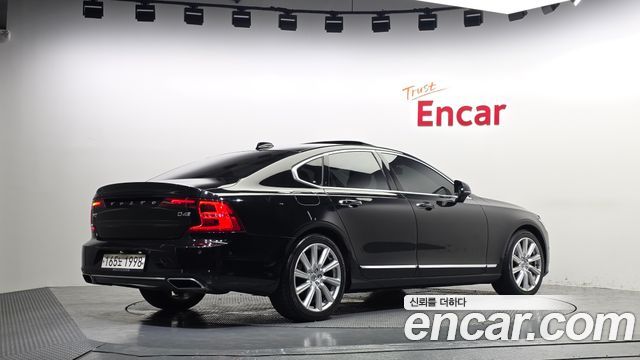 Volvo S90 D4 Inscription 2018 — фото 2