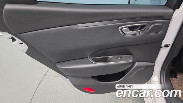 Renault Korea SM6 2.0 LPe Feel 2023 — фото 31