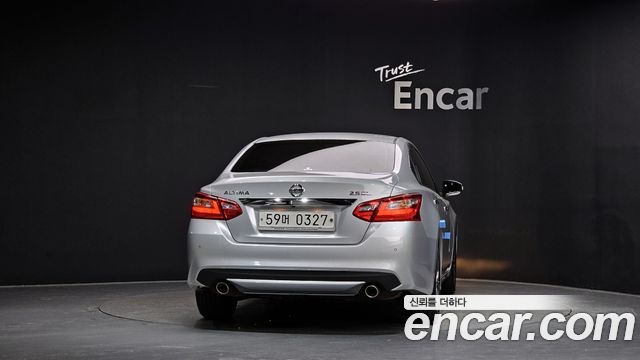 Nissan Altima 2.5 Smart L33 2017 — фото 4
