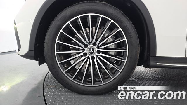 Mercedes-Benz GLC-Class (X254) GLC300 4MATIC AMG Line 2025 — фото 5