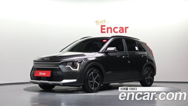 Kia Niro Prestige 2026 — фото 1