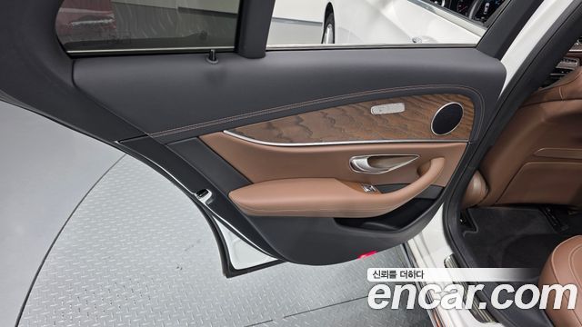 Mercedes-Benz E-Class (W213) E250 Exclusive 2023 — фото 25