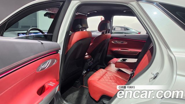 Genesis GV70 2.5T Gasoline 2WD 2025 — фото 11