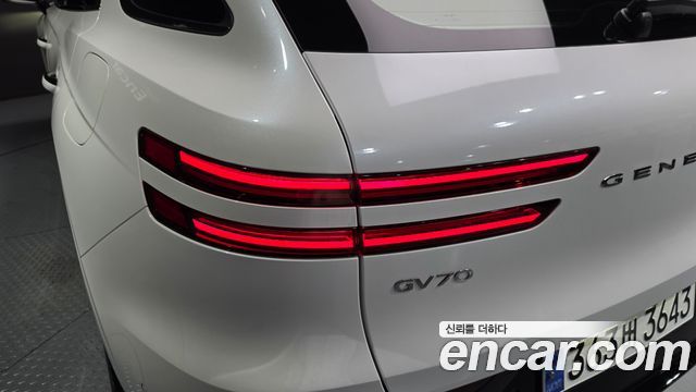 Genesis GV70 2.5T Gasoline 2WD 2025 — фото 23