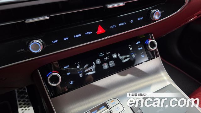 Genesis GV70 2.5T Gasoline 2WD 2025 — фото 30