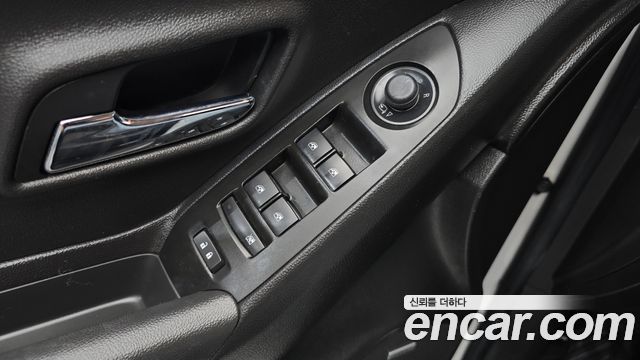 Chevrolet Trax 1.4 Premier 2019 — фото 18
