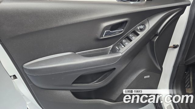 Chevrolet Trax 1.4 Premier 2019 — фото 24