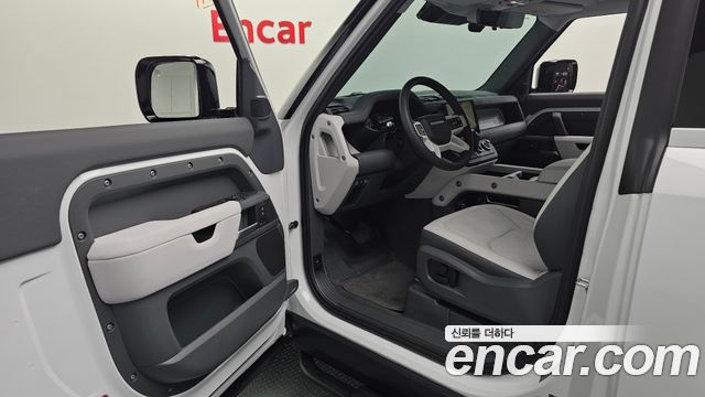 Land Rover Defender (L663) 90 D250 X-Dynamic SE 2025 — фото 10