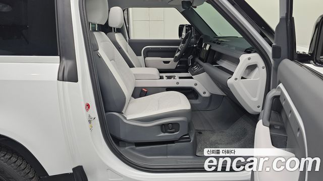 Land Rover Defender (L663) 90 D250 X-Dynamic SE 2025 — фото 11