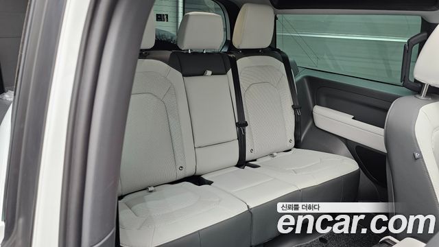 Land Rover Defender (L663) 90 D250 X-Dynamic SE 2025 — фото 12