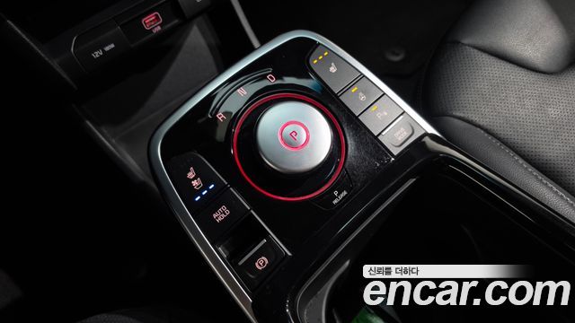 Kia Niro Plus Air 2024 — фото 9