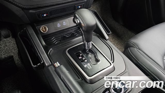 KG Mobility (SsangYong) Musso Sport Khan (Q261) Diesel 2.2 4WD Prestige 2025 — фото 9