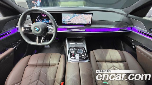 BMW 7 Series (G70) 740i sDrive M Sport 2023 — фото 6