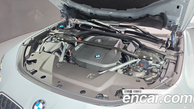 BMW 7 Series (G70) 740i sDrive M Sport 2023 — фото 24
