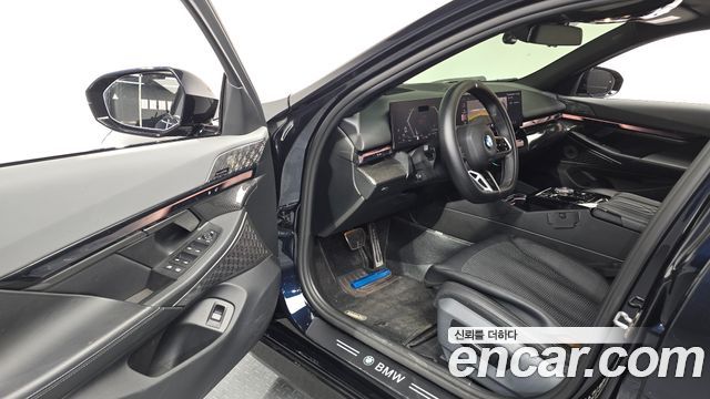 BMW 5 Series (G60) 530i xDrive M Sport 2024 — фото 10