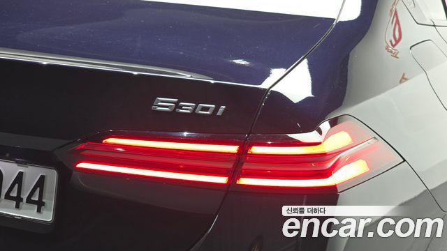 BMW 5 Series (G60) 530i xDrive M Sport 2024 — фото 29