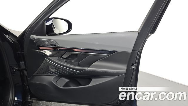 BMW 5 Series (G60) 530i xDrive M Sport 2024 — фото 30