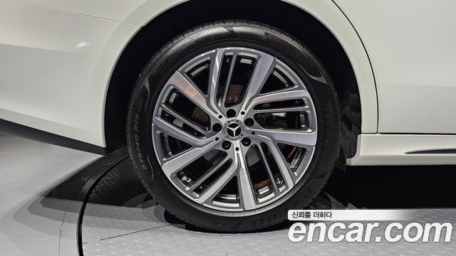 Mercedes-Benz E-Class (W214) E220d 4MATIC Exclusive 2024 — фото 5