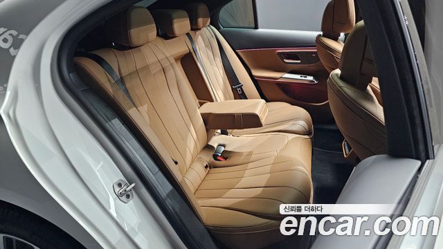 Mercedes-Benz E-Class (W214) E220d 4MATIC Exclusive 2024 — фото 11