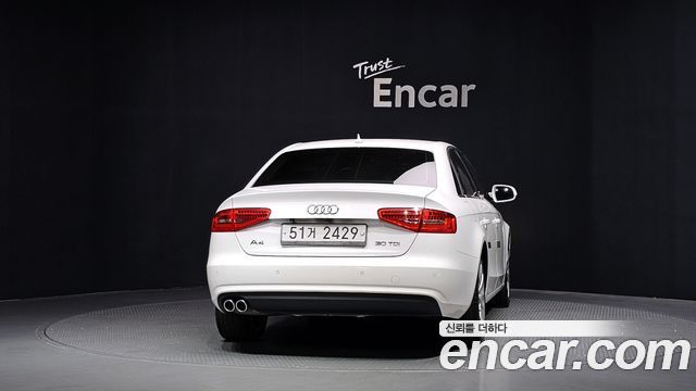 Audi A4 30 TDI Dynamic B8 2015 — фото 4