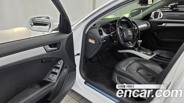 Audi A4 30 TDI Dynamic B8 2015 — фото 10
