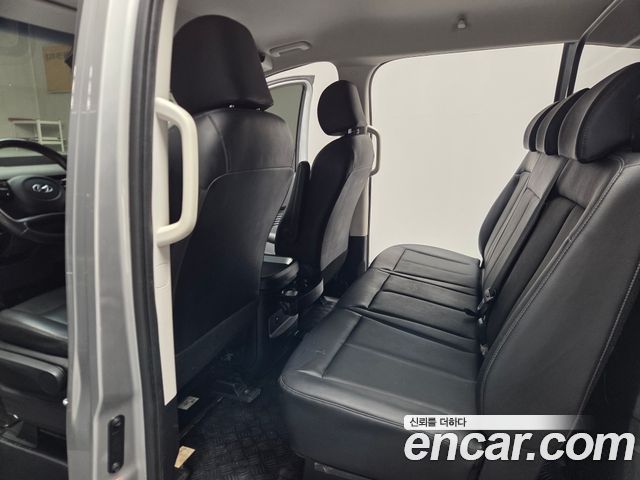 Hyundai Staria Cargo 5-Seater Modern 2022 — фото 19