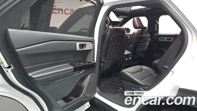 Ford Explorer (VI) 3.0 Platinum 4WD 2021 — фото 26