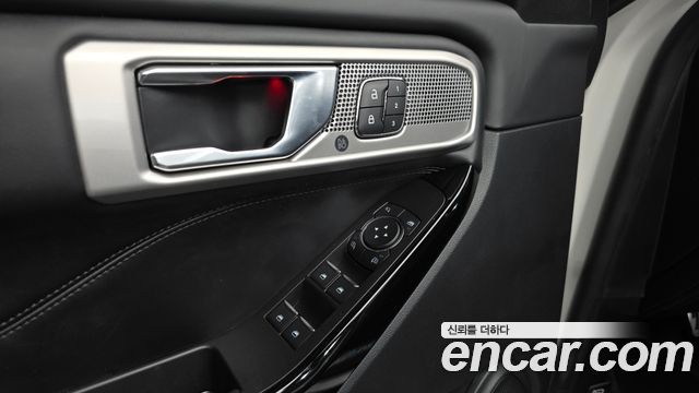 Ford Explorer (VI) 3.0 Platinum 4WD 2021 — фото 32