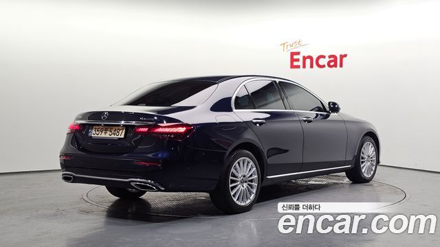 Mercedes-Benz E-Class (W213) E220d 4MATIC Exclusive 2021 — фото 2