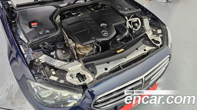 Mercedes-Benz E-Class (W213) E220d 4MATIC Exclusive 2021 — фото 6