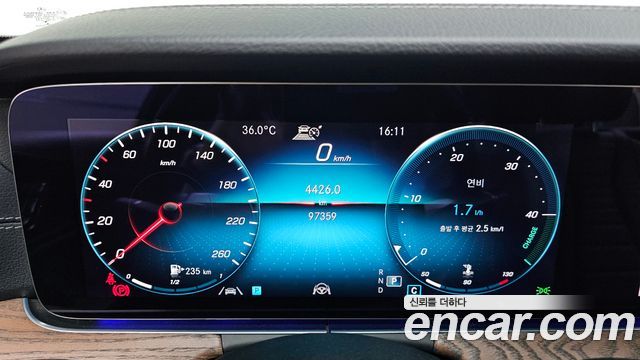 Mercedes-Benz E-Class (W213) E220d 4MATIC Exclusive 2021 — фото 8