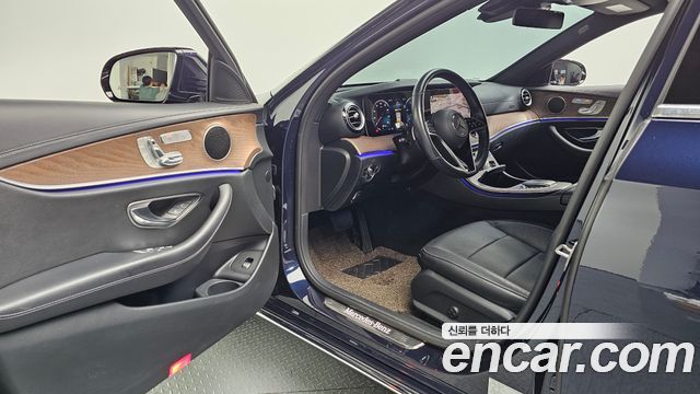 Mercedes-Benz E-Class (W213) E220d 4MATIC Exclusive 2021 — фото 10