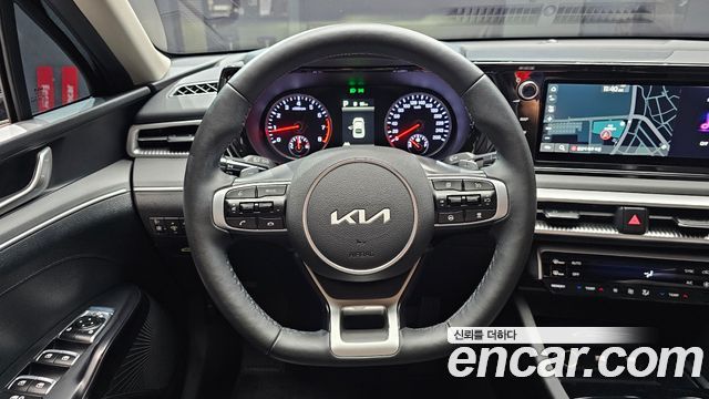 Kia K5 (III) 1.6 Turbo Prestige 2022 — фото 13