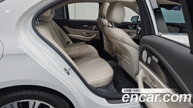 Mercedes-Benz E-Class (W213) E450 4MATIC Exclusive 2021 — фото 12