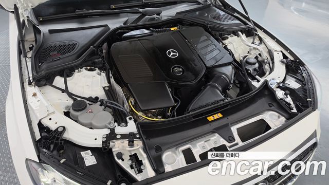 Mercedes-Benz E-Class (W214) E200 Avantgarde 2025 — фото 6