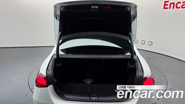 Mercedes-Benz E-Class (W214) E200 Avantgarde 2025 — фото 19