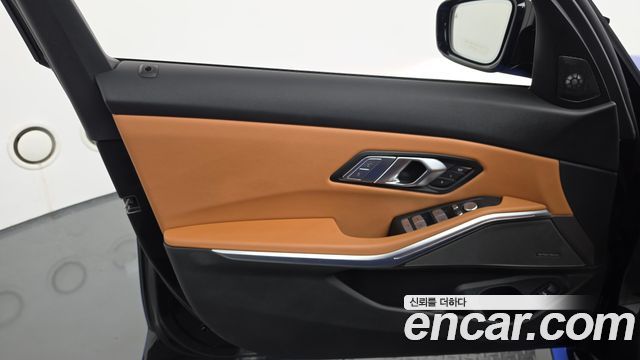 BMW 3 Series (G20) 320i M Sport 2024 — фото 24
