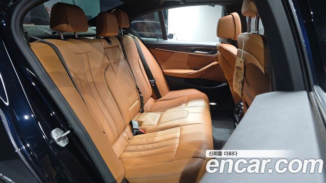 BMW 5 Series (G30) 520i M Sport 2021 — фото 11