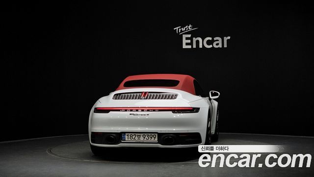 Porsche 911 (992) Carrera 4 Cabriolet 2021 — фото 4