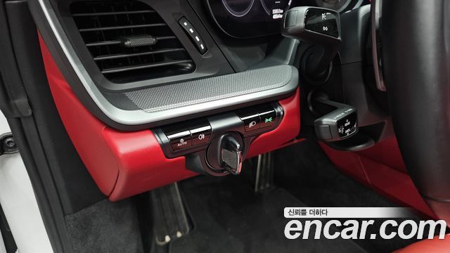 Porsche 911 (992) Carrera 4 Cabriolet 2021 — фото 33
