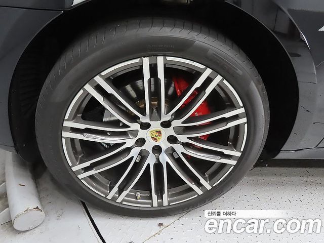 Porsche Macan 3.0 GTS 95B 2018 — фото 5